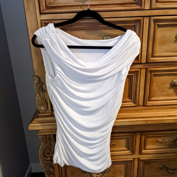 Tops - Ruched white top